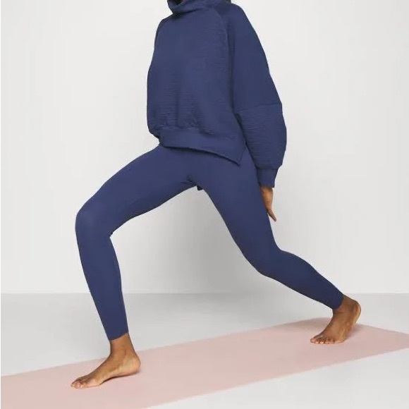 Nike Women's Zenvy High-Waisted Leggings - Picture 2 of 3